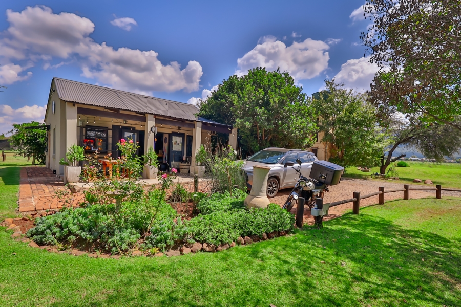 Commercial Property for Sale in The Coves North West